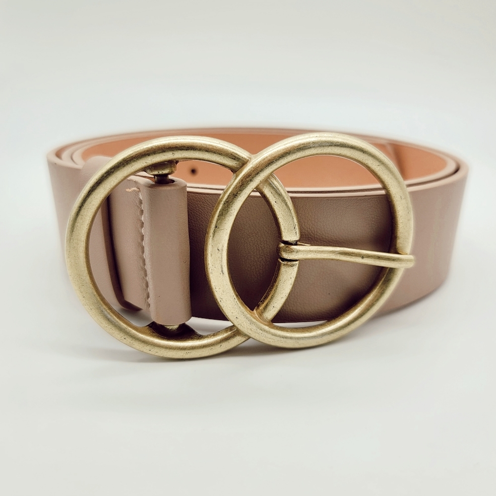 Woman belt